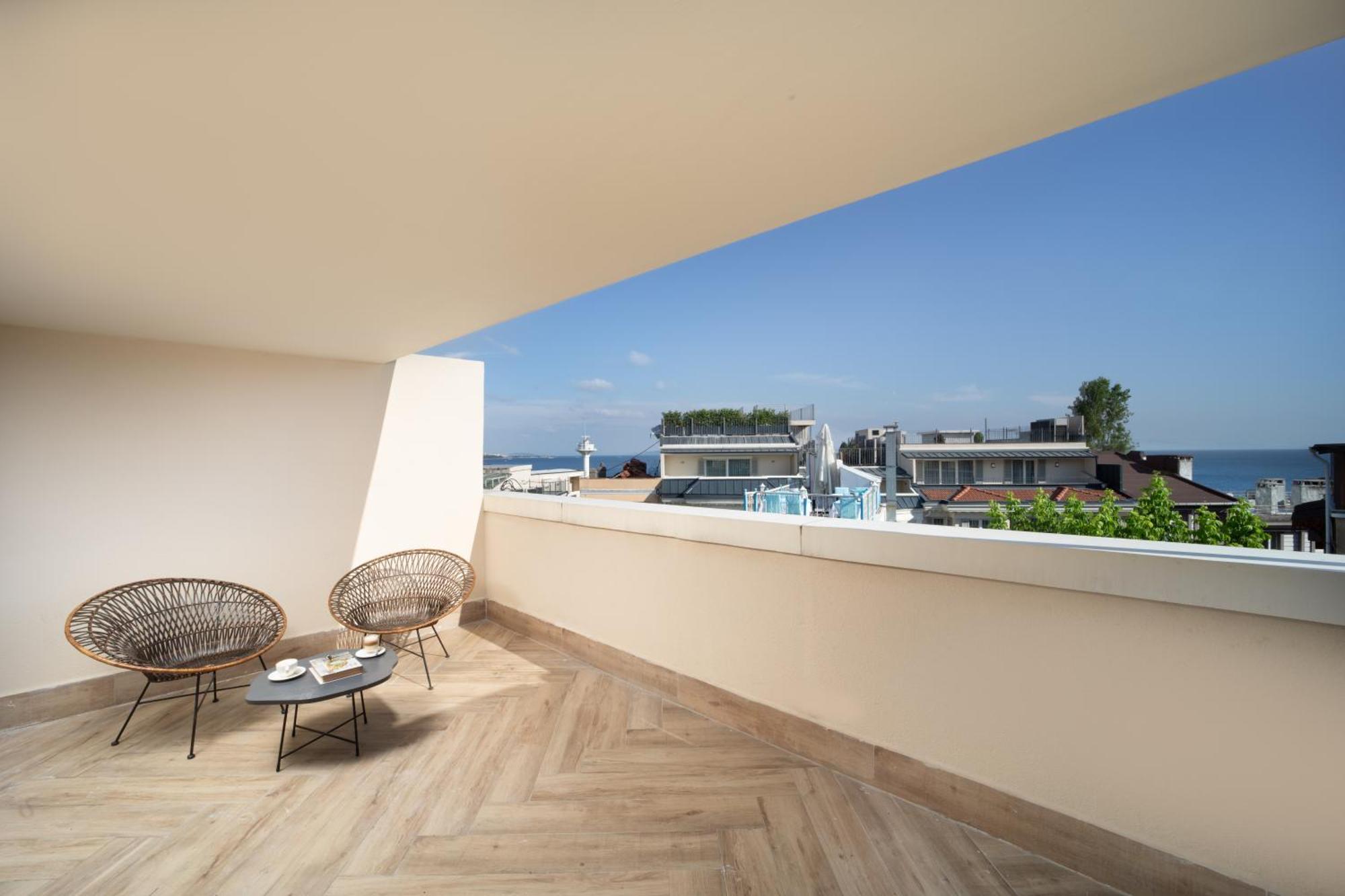 Hotel Me By Mula 4*