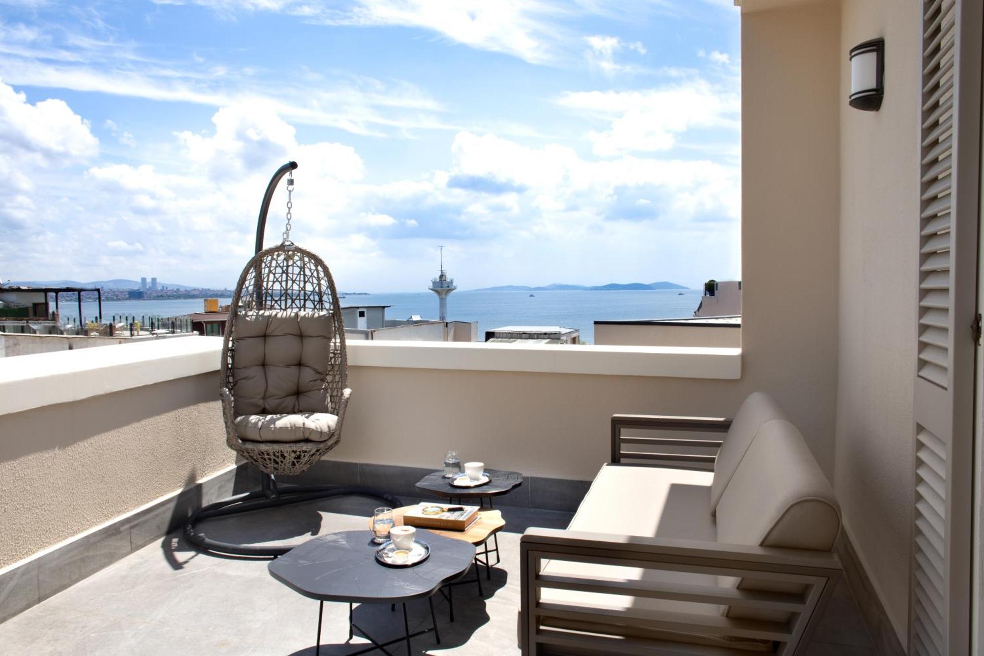 Me By Mula Hotel 4*