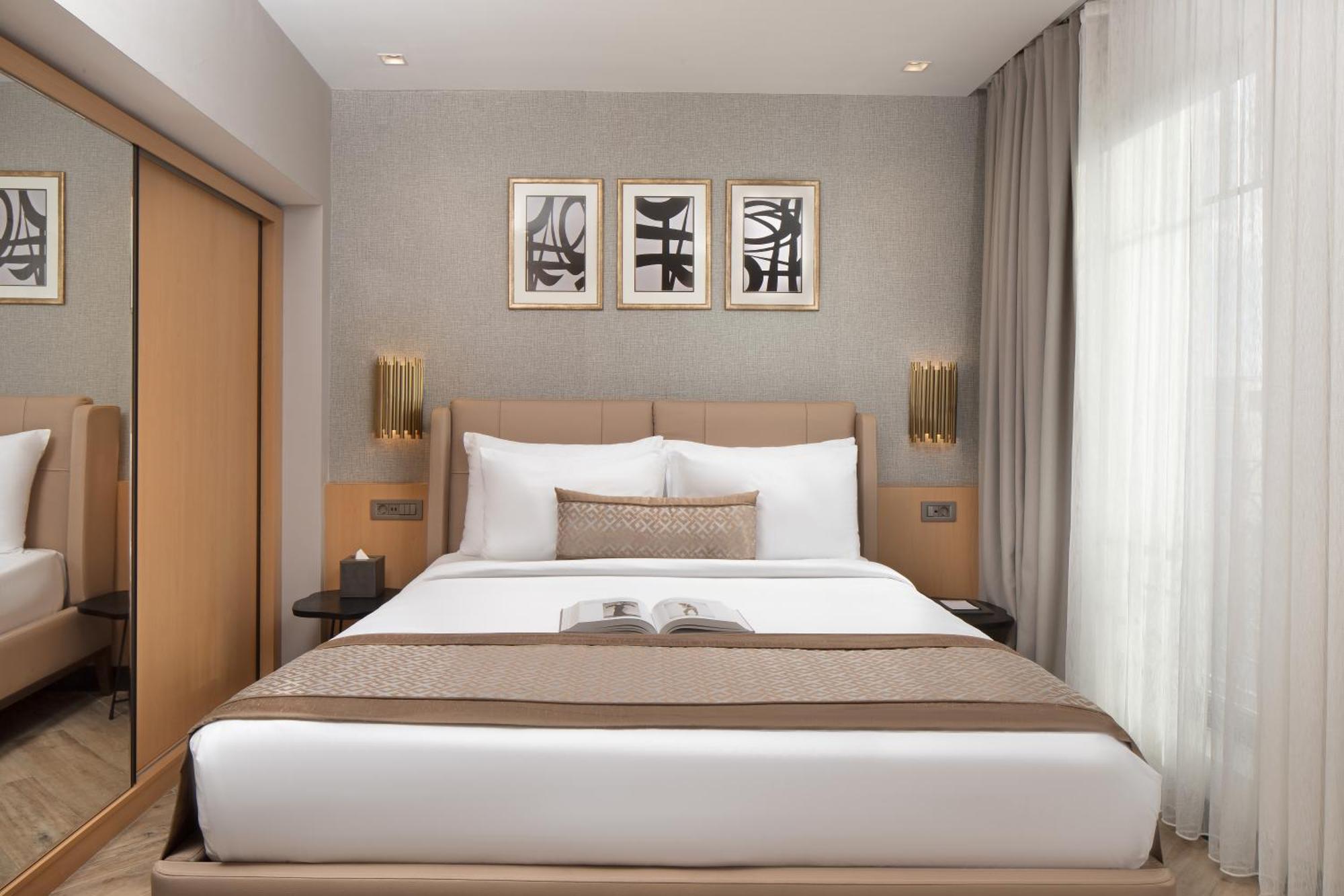 Hotel Me By Mula 4*